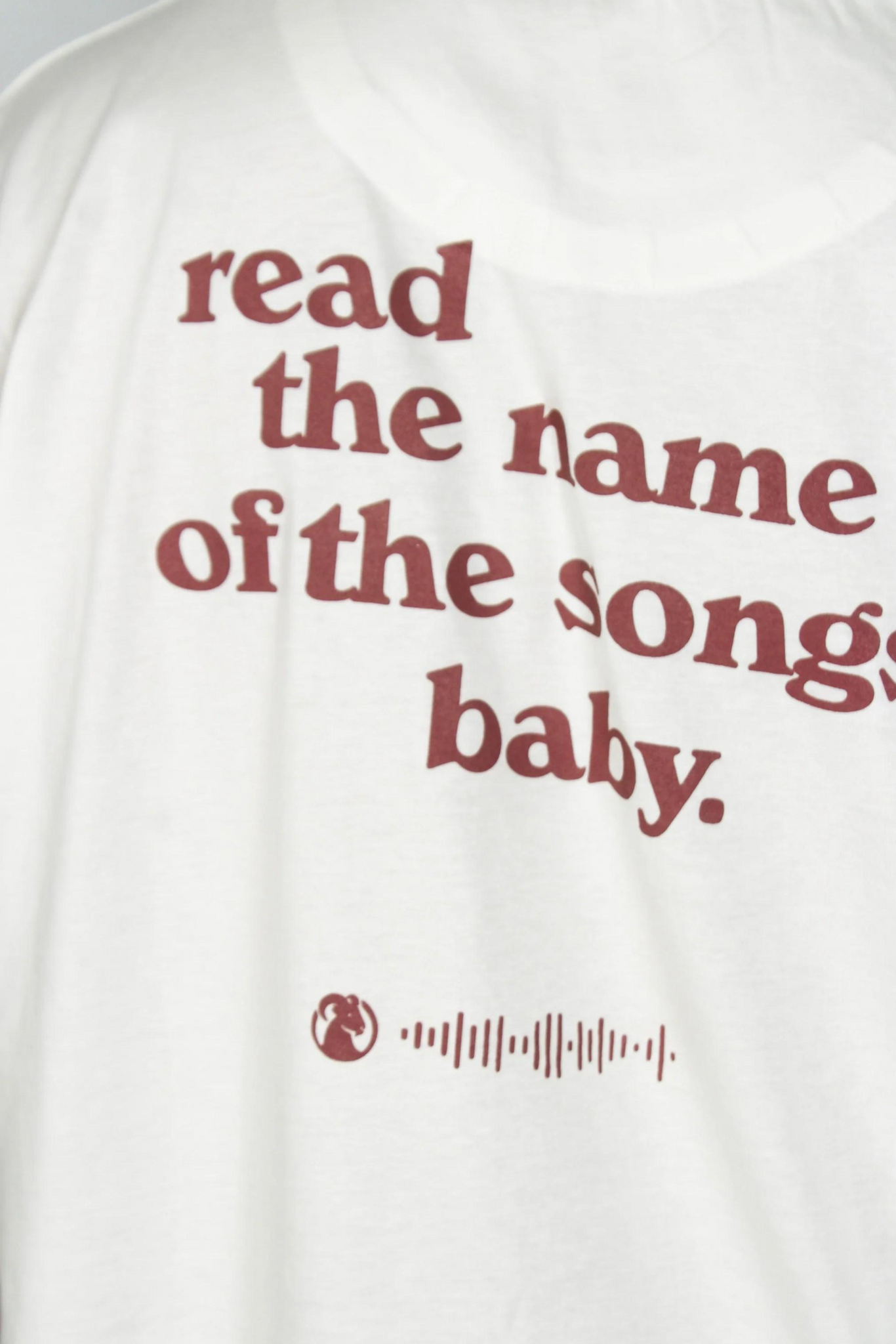 Camiseta Goated - Coconut Milk